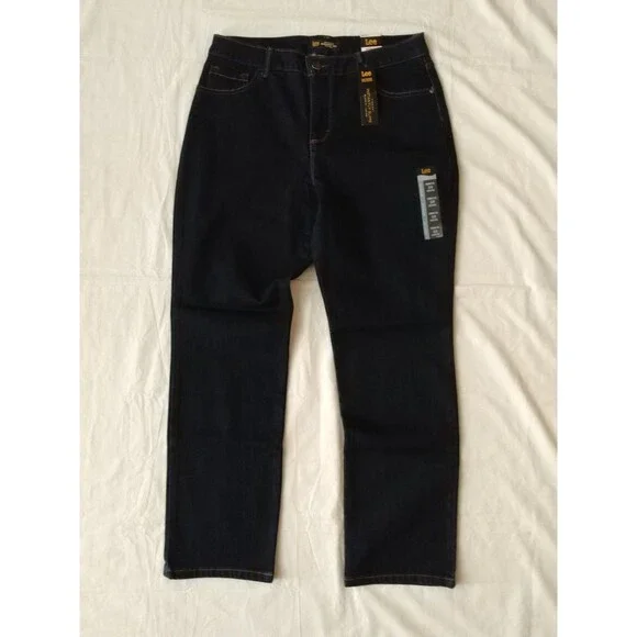 NWT Woman LEE Instantly Slims JEANS Sz 10 PETITE Dark Blue Straight Leg Relaxed - Picture 15 of 15